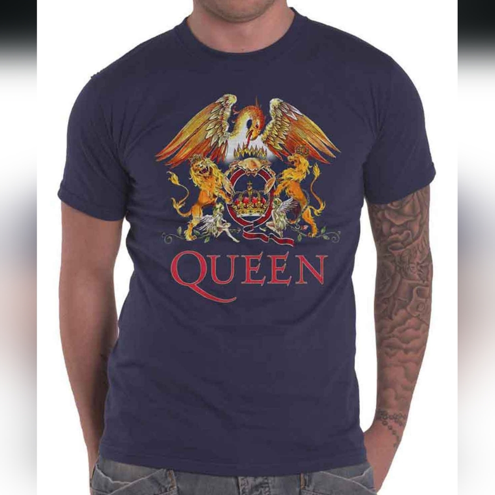 Queen graphic tee NWT
